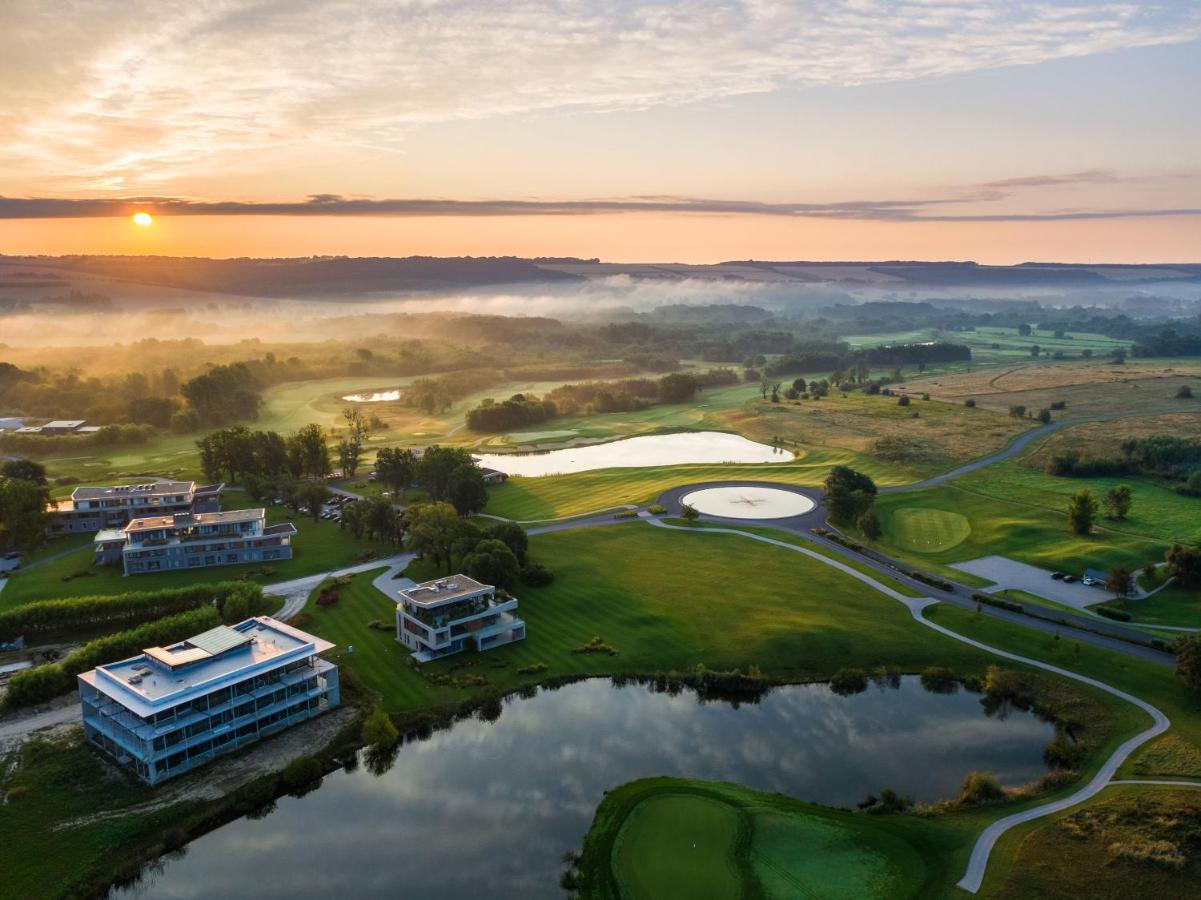 Zala Springs Golf Resort Zalacsány Eksteriør bilde